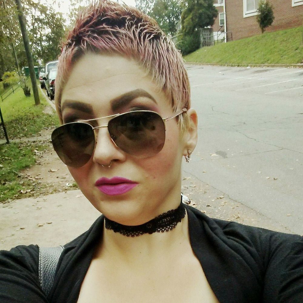 Meet your Posher, Christy